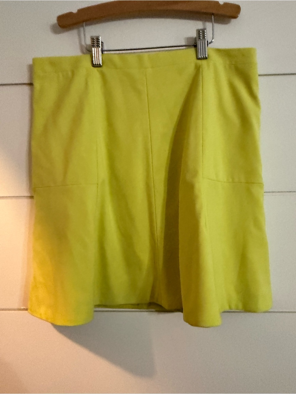 J. CREW Fluted Skirt in Double Crepe Chartreuse Lime Green Size 6